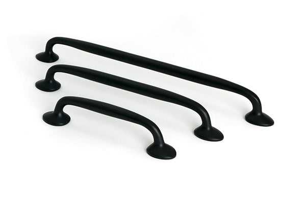 Matt Black Moore Pull Handle - Medium