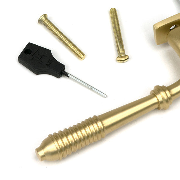 Satin Brass Reeded Espag - RH