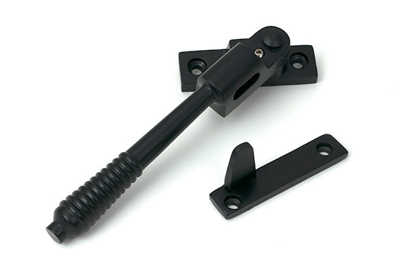 Matt Black Night-Vent Locking Reeded Fastener
