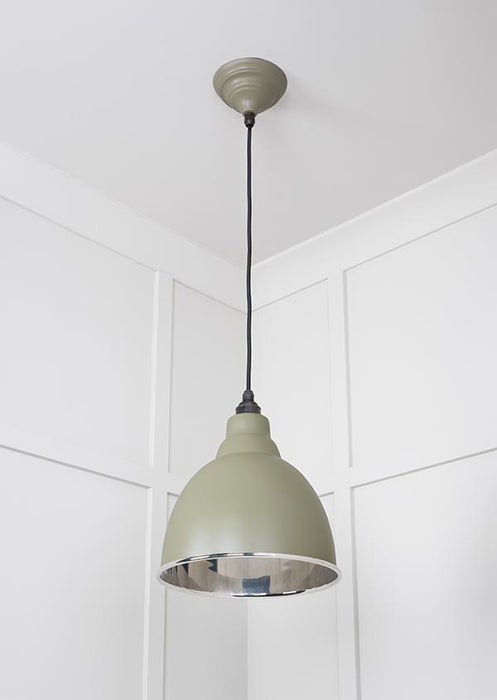 Smooth Nickel Brindley Pendant in Tump