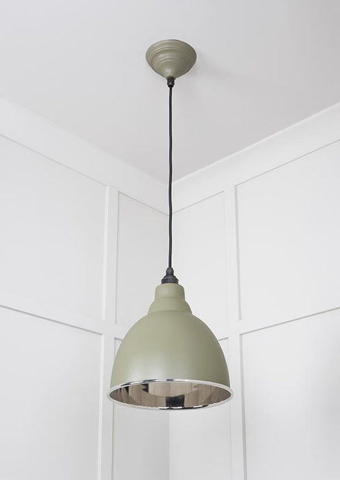 Smooth Nickel Brindley Pendant in Tump