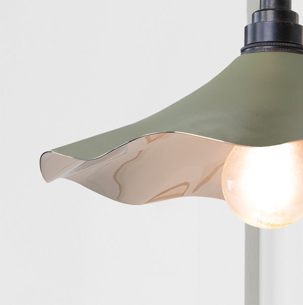 Smooth Nickel Flora Wall Light in Tump