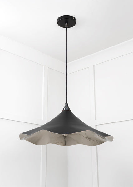 Smooth Nickel Flora Pendant in Elan Black