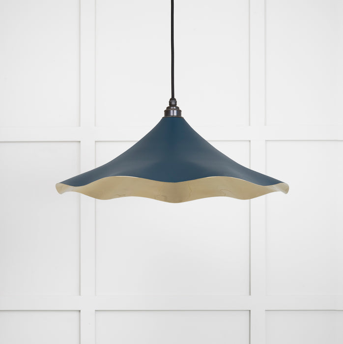 Smooth Brass Flora Pendant in Dusk