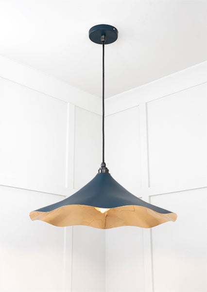 Smooth Brass Flora Pendant in Dusk