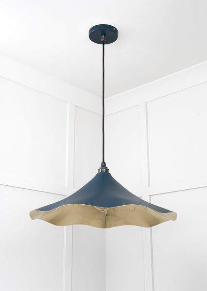 Smooth Brass Flora Pendant in Dusk