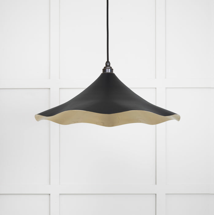 Smooth Brass Flora Pendant in Elan Black