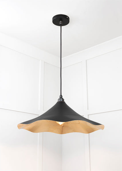 Smooth Brass Flora Pendant in Elan Black