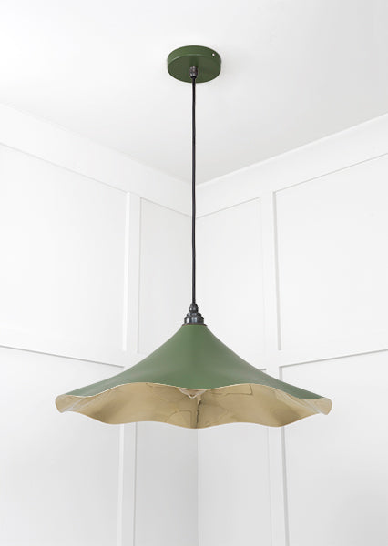Smooth Brass Flora Pendant in Heath