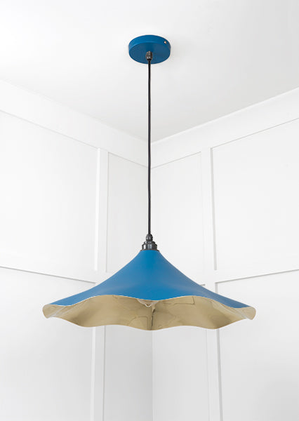Smooth Brass Flora Pendant in Upstream