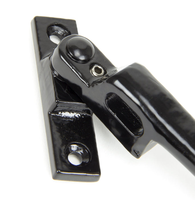 Black Locking Night-Vent Monkeytail Fastener - RH